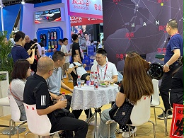 悍德森健身器材参展南昌体博会，现场火爆